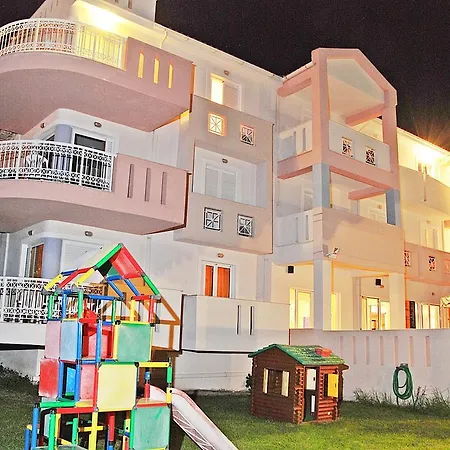 Xenos Kamara Hotel apartamentowy Argassi